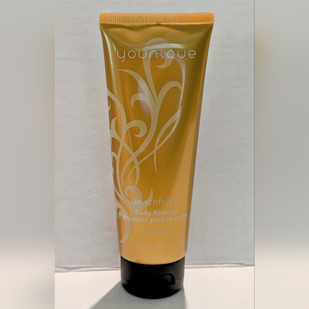 NIB Younique Beachfront Body Bronzer Self-Tanning Lotion, Sunset, 4 fl oz